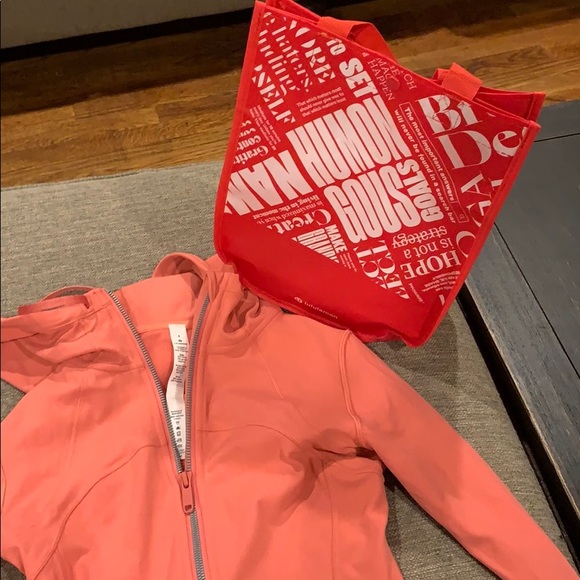 Lululemon define jacket in Nulu fabric - Picture 3 of 3